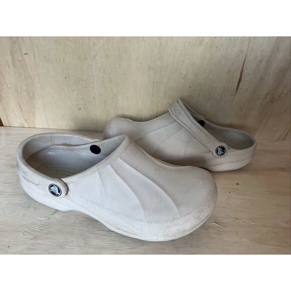 Crocs Womens Size 8 Classic Comfort Clogs Tan Beige Slip-On Waterproof Garden - Picture 1 of 9